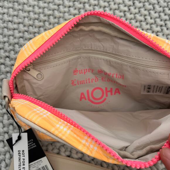 Aloha Collection• SUPER SPECIAL LIMITED EDITION Le Tour Cutie - Picture 10 of 12